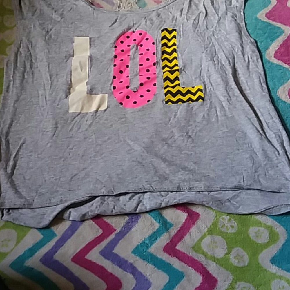 Shirt - Picture 2 of 4